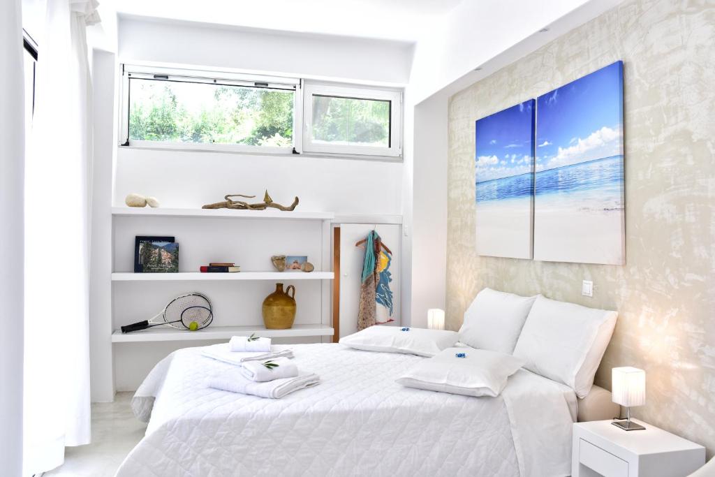 Mavres Luxury Studio room 1