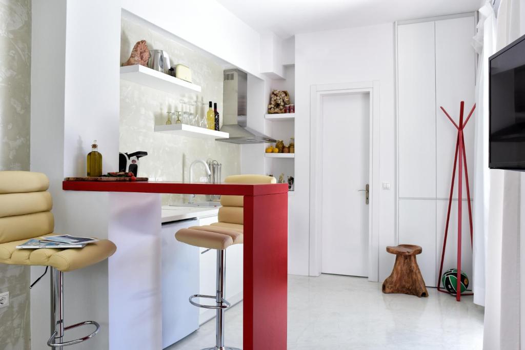 Mavres Luxury Studio room 3