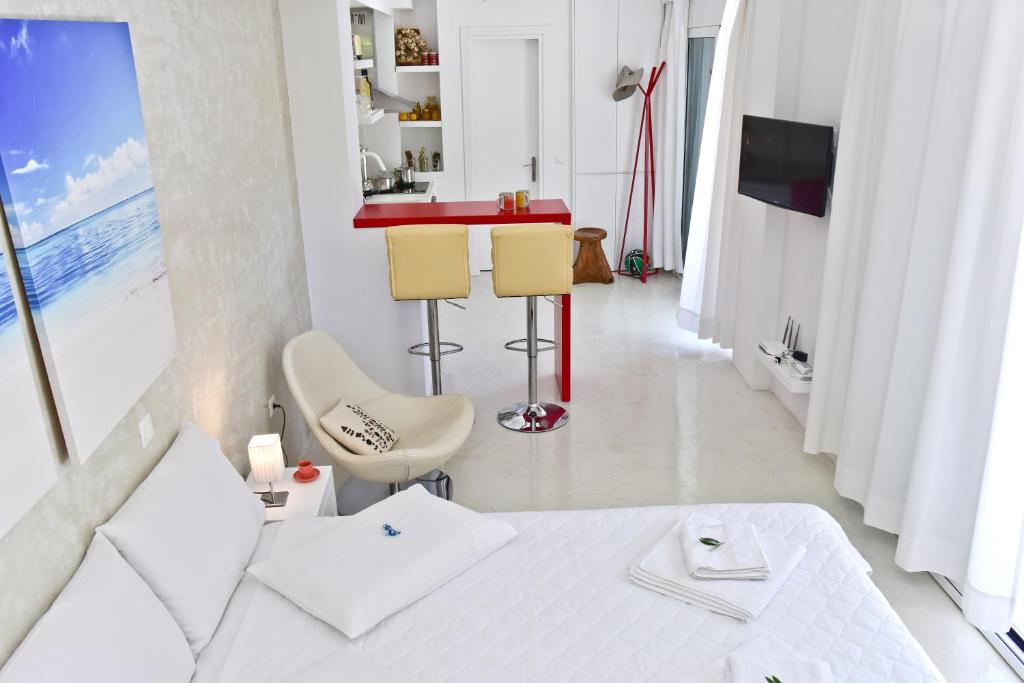 Mavres Luxury Studio room 4